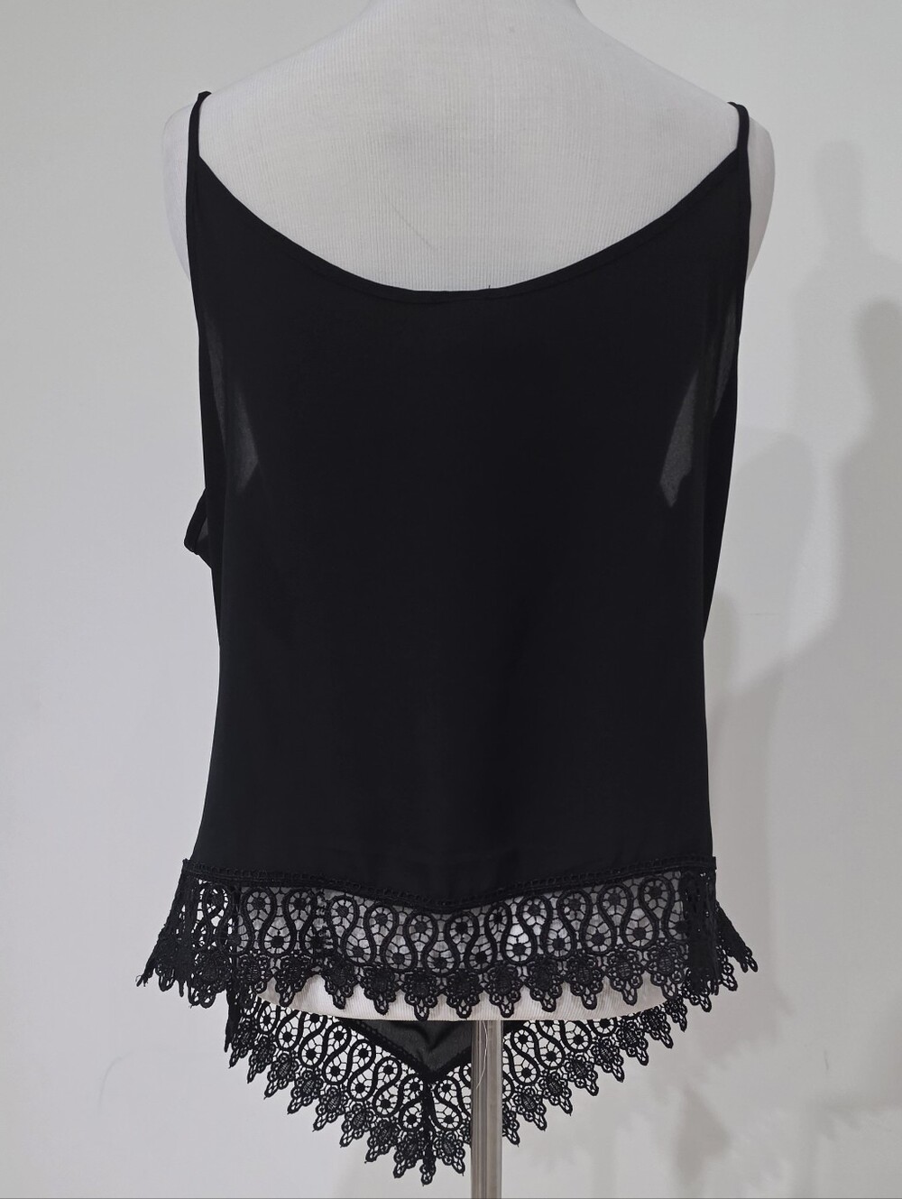 Black Crochet Hem Sleeveless Top - Picture 4 of 5